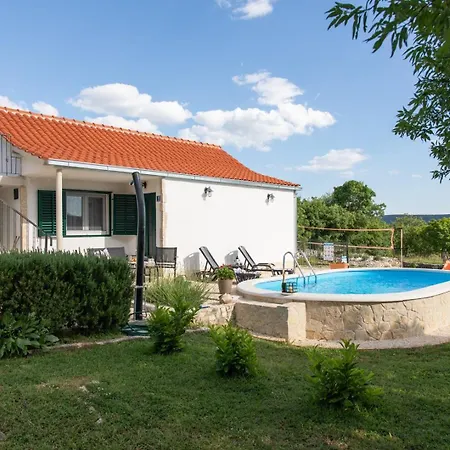 Sego With Private Pool Veliki Broćanac
