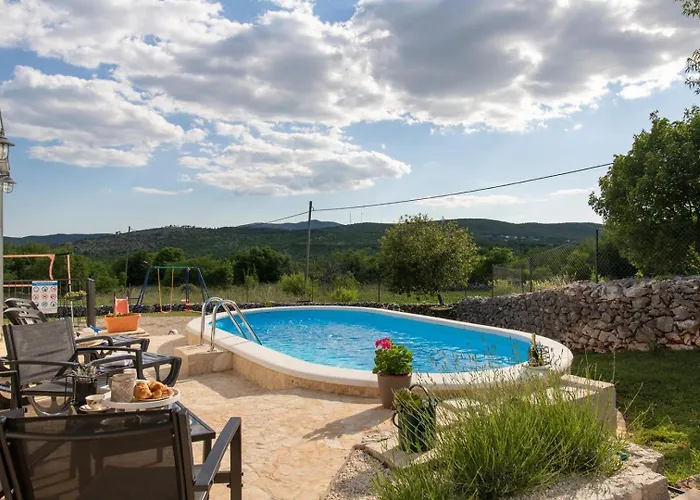 Sego With Private Pool