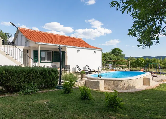 Sego With Private Pool Veliki Brocanac